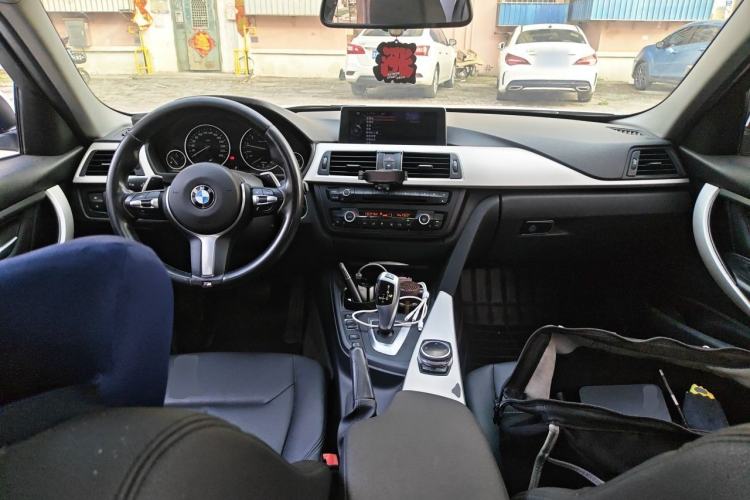 Used BMW 3 Series 2014 320Li Fashion Model Center Console