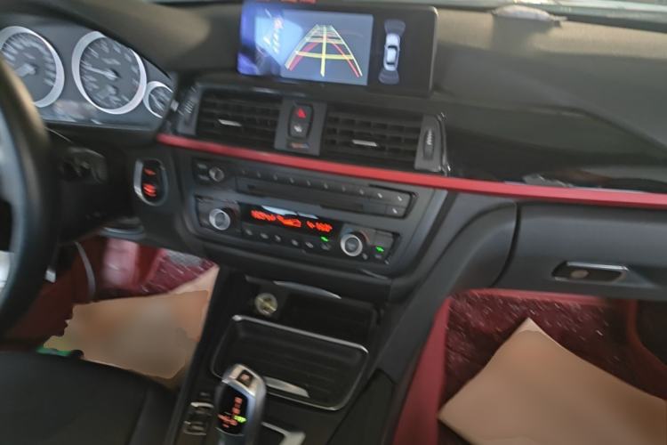 Used BMW 3 Series 2014 320Li Fashion Model Center Console