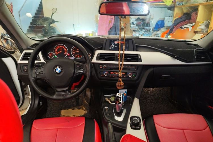 Used BMW 3 Series 2014 320Li Fashion Model Center Console