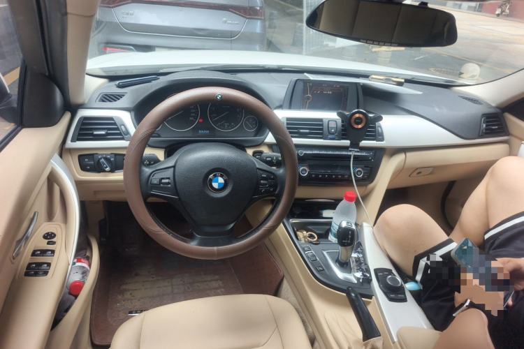 Used BMW 3 Series 2014 320Li Fashion Model Center Console