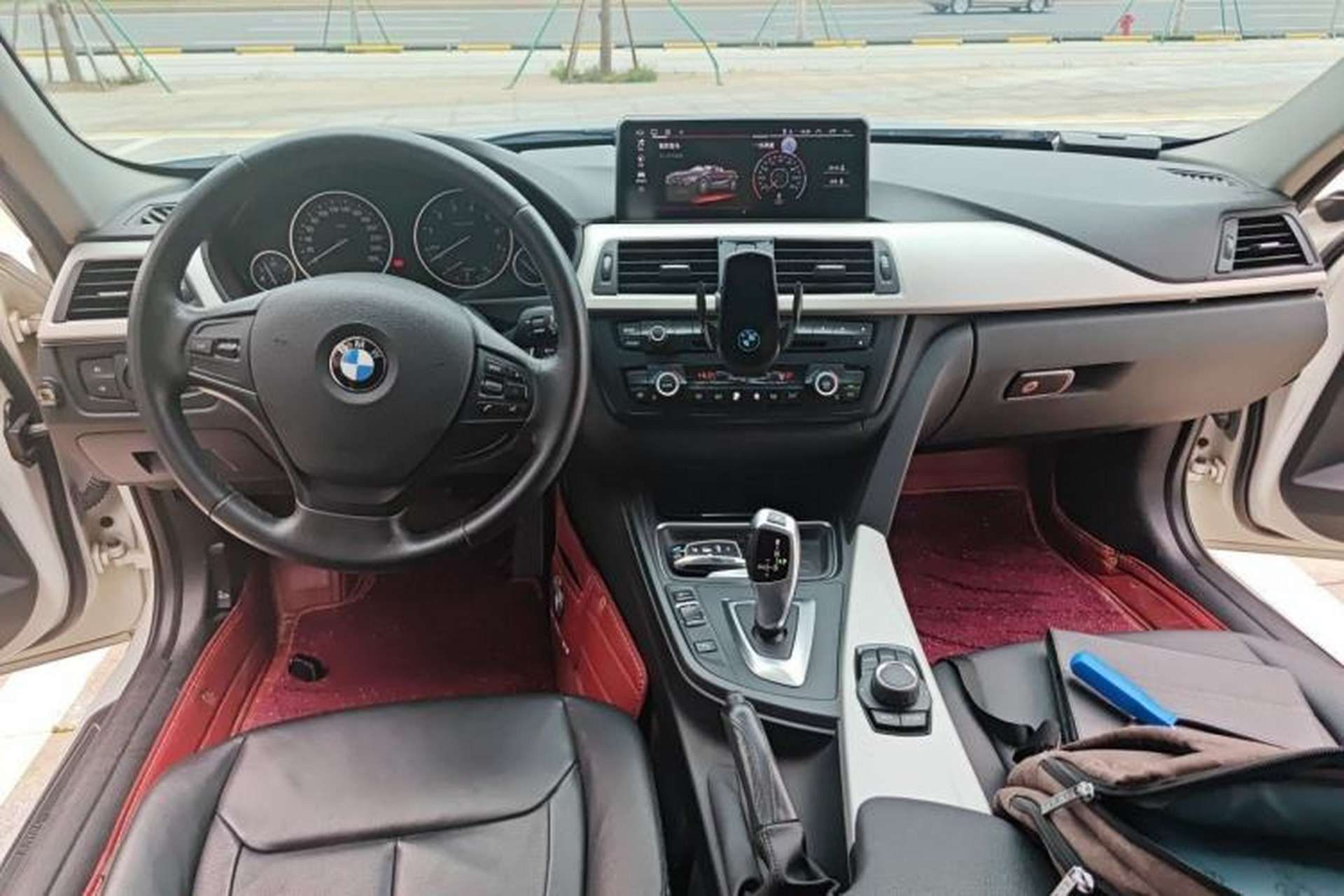 Used BMW 3 Series 2014 320Li Fashion Model Center Console