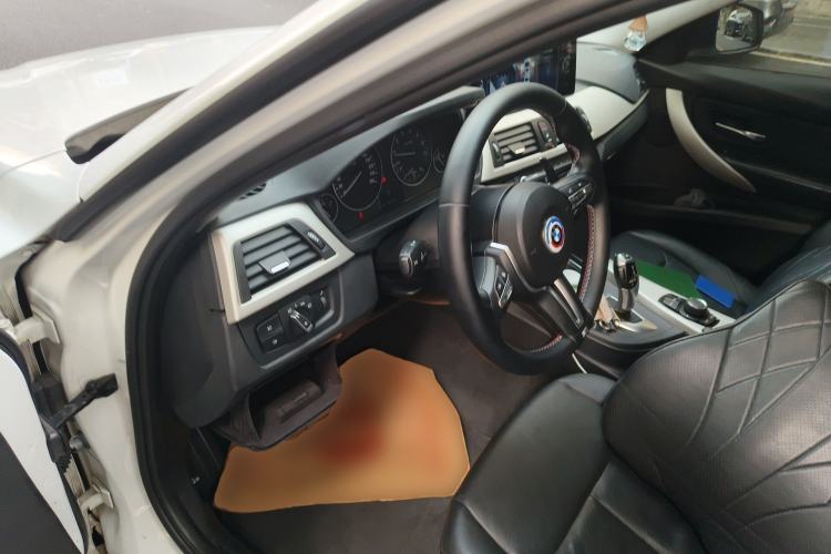 Used BMW 3 Series 2014 320i Sport Edition Driver Seat