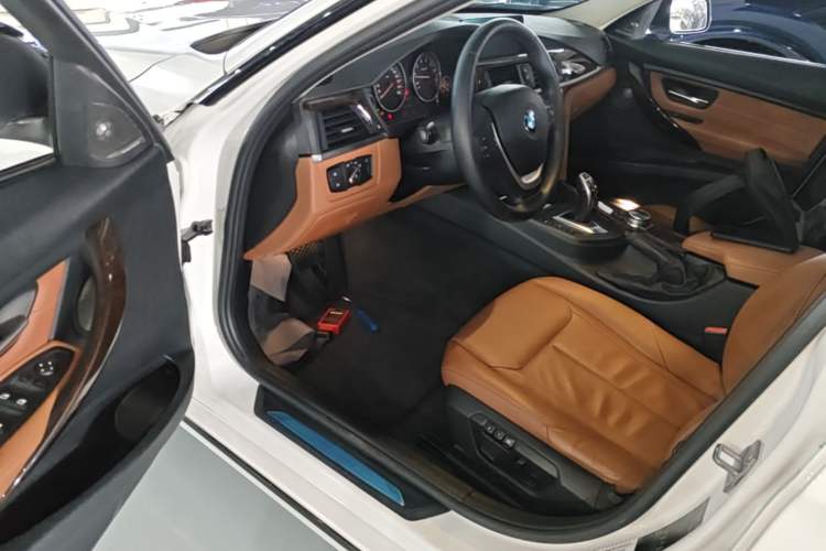 Used BMW 3 Series 2014 328Li Luxury Design Package Driver Seat