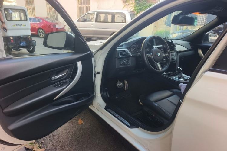 Used BMW 3 Series 2014 320i M Sport Edition Driver Seat