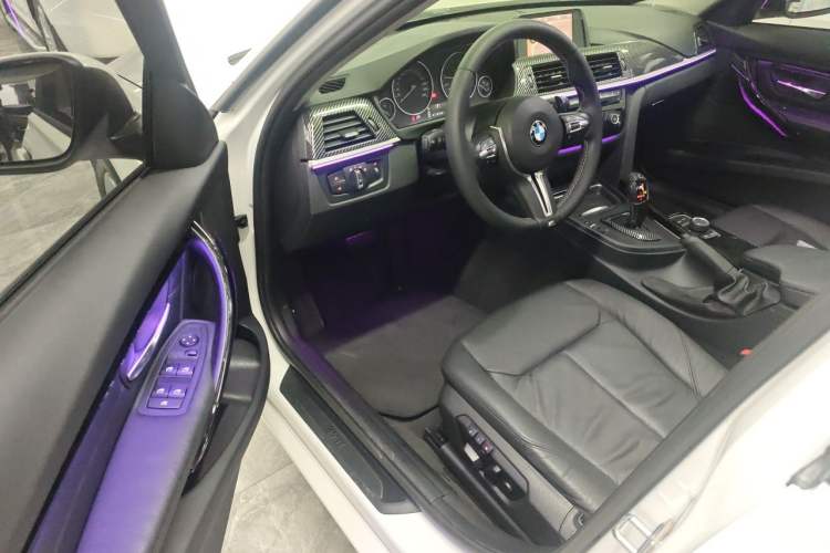 Used BMW 3 Series 2014 320i Sport Edition Driver Seat