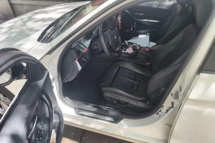 Used BMW 3 Series 2014 320i Sport Design Package Driver Seat