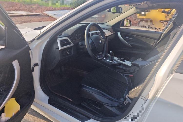 Used BMW 3 Series 2014 320i Sport Edition Driver Seat