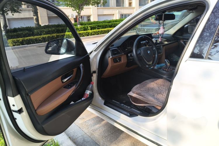Used BMW 3 Series 2014 320Li Luxury Design Package Driver Seat