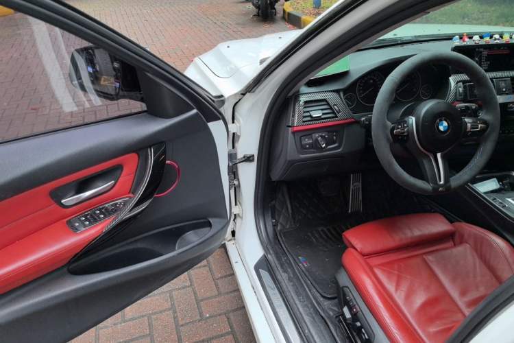 Used BMW 3 Series 2014 320i Sport Design Package Driver Seat
