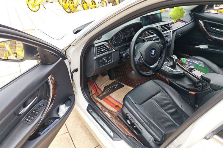 Used BMW 3 Series 2014 320Li Luxury Design Package Driver Seat