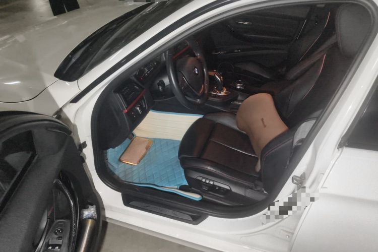 Used BMW 3 Series 2014 320i Sport Design Package Driver Seat