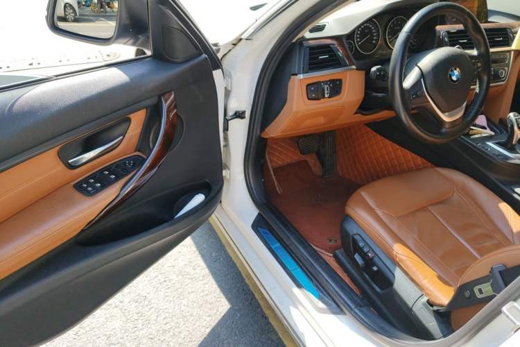 Used BMW 3 Series 2014 320Li Luxury Design Package Driver Seat
