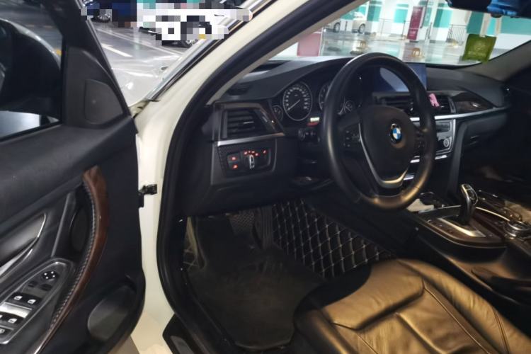 Used BMW 3 Series 2014 320Li Luxury Design Package
