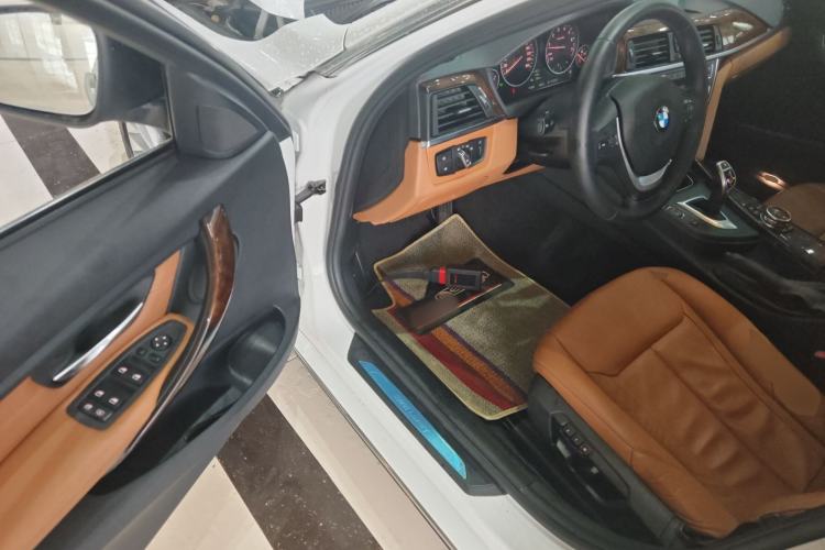 Used BMW 3 Series 2014 320Li Luxury Design Package Driver Seat