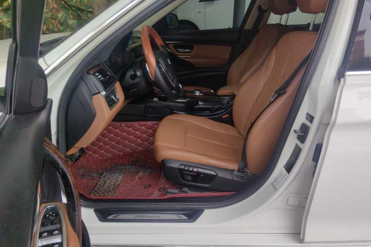 Used BMW 3 Series 2014 320Li Luxury Design Package Driver Seat