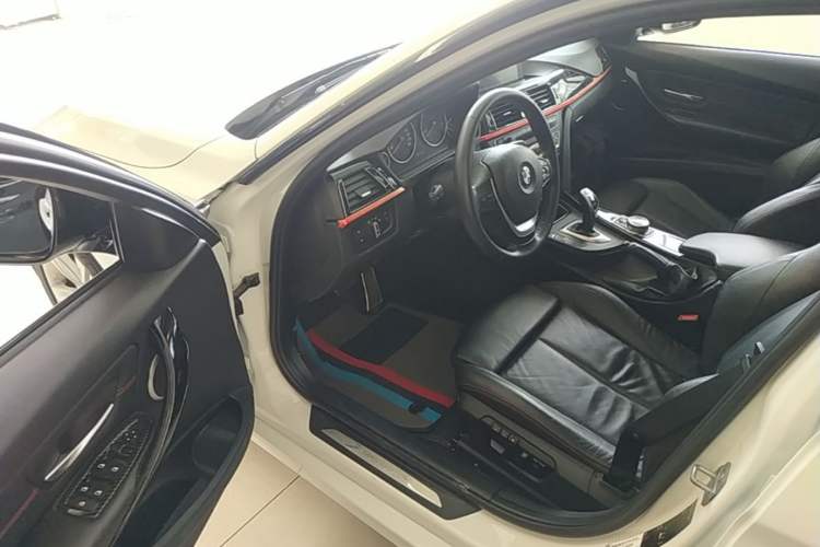 Used BMW 3 Series 2014 320i Sport Design Package Driver Seat