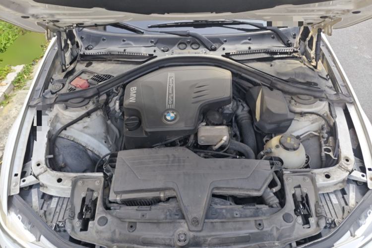Used BMW 3 Series 2014 320Li Fashion Model Engine Bay