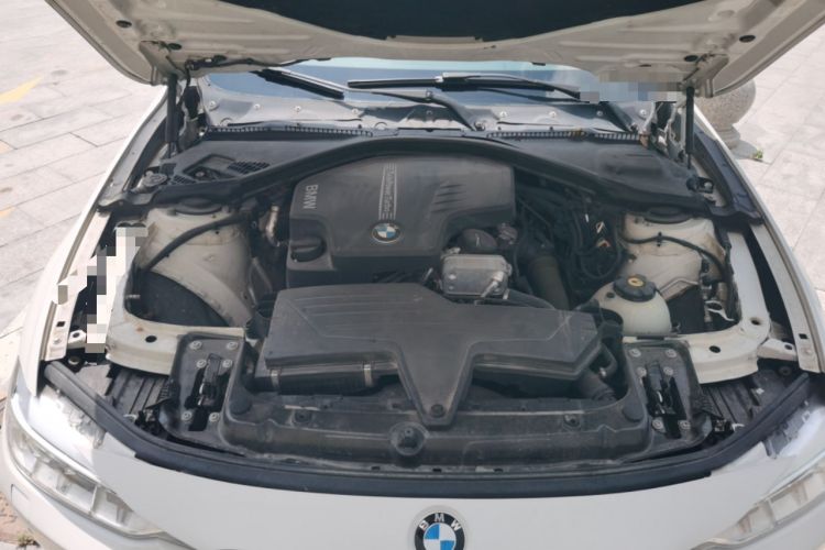Used BMW 3 Series 2014 328Li Fashion Model Engine Bay