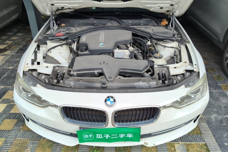 Used BMW 3 Series 2014 320Li Fashion Model Engine Bay