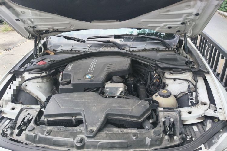 Used BMW 3 Series 2014 320i Sport Design Package Engine Bay