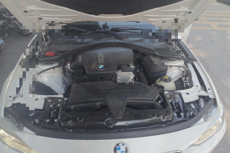 Used BMW 3 Series 2014 320i Sport Edition Engine Bay