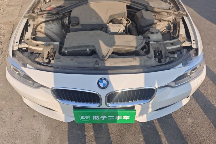 Used BMW 3 Series 2014 320i Sport Edition Engine Bay
