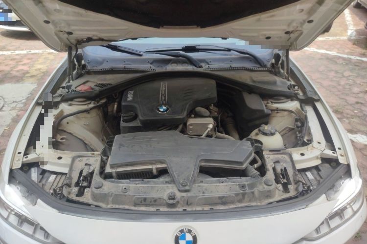 Used BMW 3 Series 2014 320Li Fashion Model Engine Bay