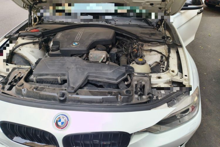 Used BMW 3 Series 2014 320i Sport Edition Engine Bay Left