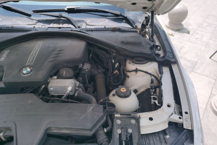 Used BMW 3 Series 2014 328Li Fashion Model Engine Bay Left