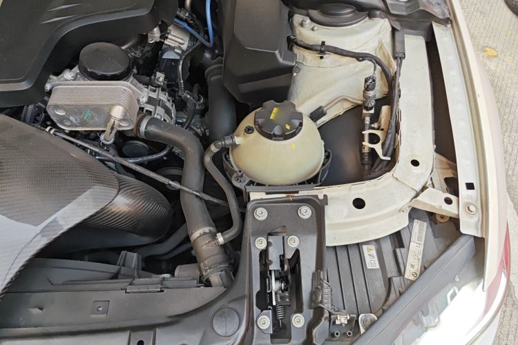 Used BMW 3 Series 2014 328i M Sport Edition Engine Bay Left