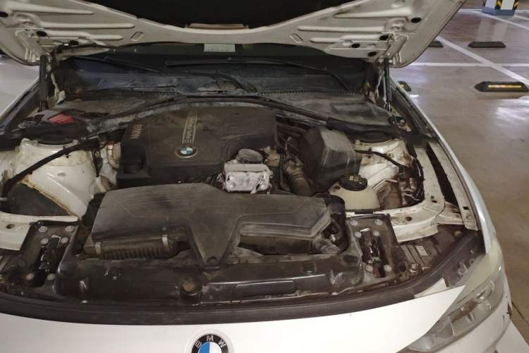 Used BMW 3 Series 2014 320Li Fashion Model Engine Bay Left