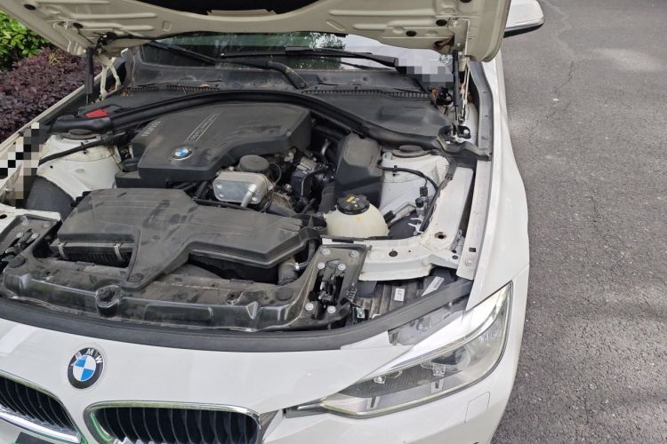 Used BMW 3 Series 2014 320i Active Edition Engine Bay Left