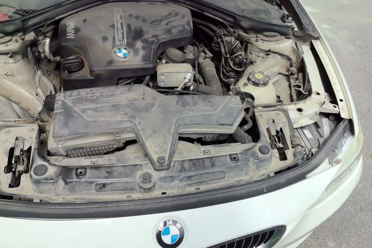 Used BMW 3 Series 2014 328Li Luxury Design Package Engine Bay Left