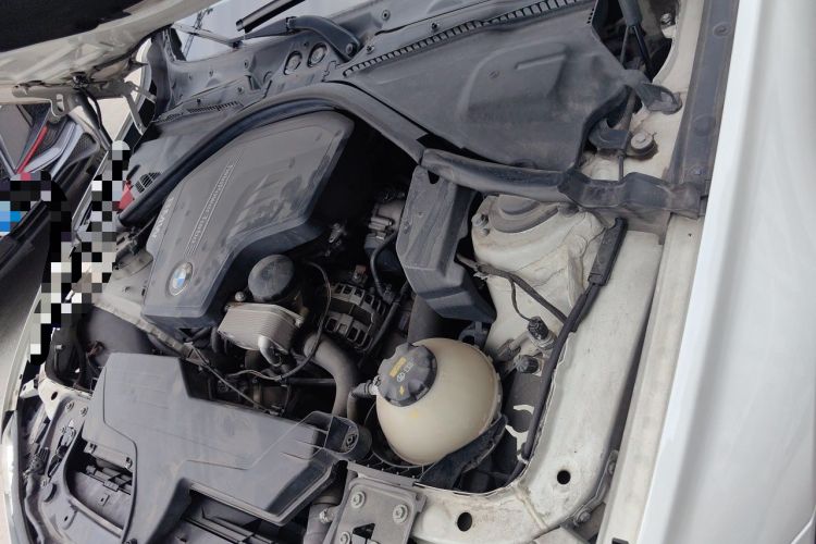 Used BMW 3 Series 2014 320Li Fashion Model Engine Bay Left