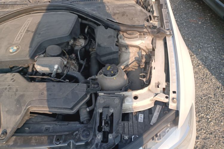 Used BMW 3 Series 2014 320Li Fashion Model Engine Bay Left