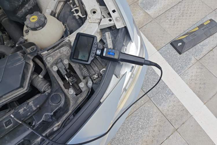 Used BMW 3 Series 2014 320Li Fashion Model Engine Bay Left