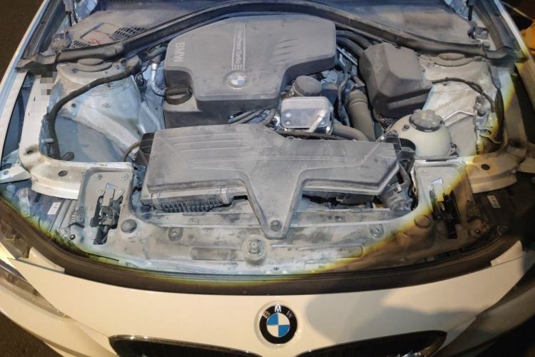 Used BMW 3 Series 2014 320Li Fashion Model Engine Bay