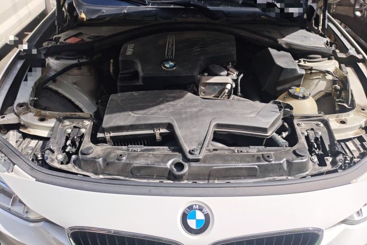Used BMW 3 Series 2014 328Li Fashion Model Engine Bay