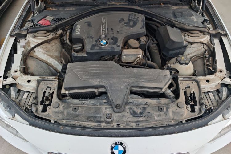 Used BMW 3 Series 2014 320Li Fashion Model Engine Bay