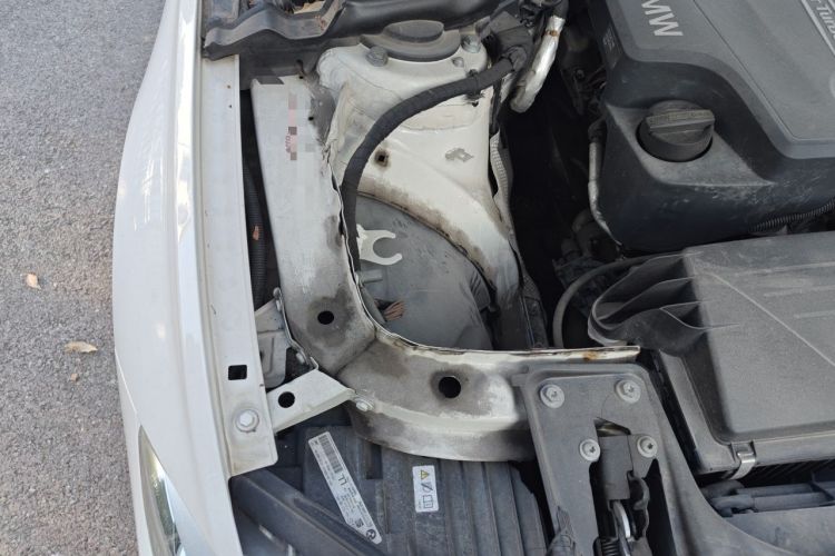 Used BMW 3 Series 2014 320i Sport Edition Engine Bay Right