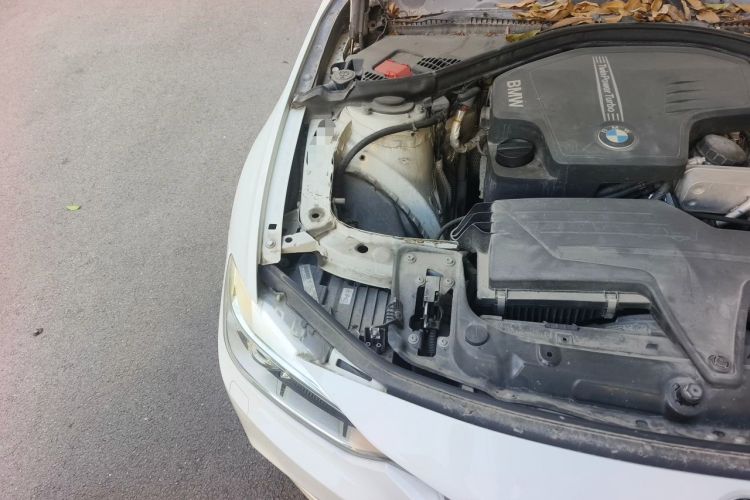 Used BMW 3 Series 2014 320i M Sport Edition Engine Bay Right
