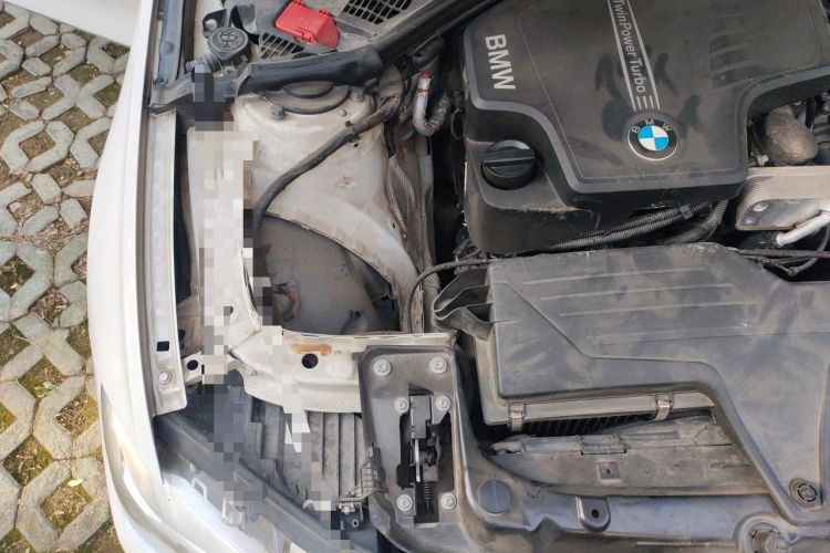 Used BMW 3 Series 2014 328Li Fashion Model Engine Bay Right
