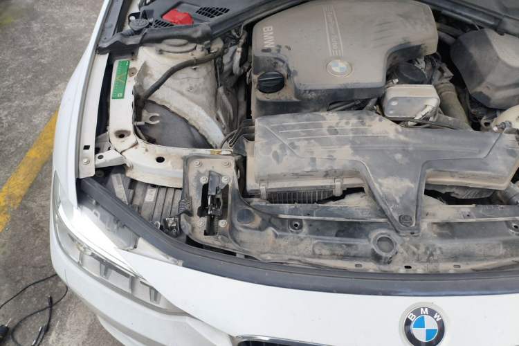 Used BMW 3 Series 2014 320Li Fashion Model Engine Bay Right