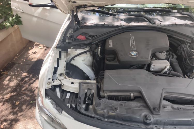 Used BMW 3 Series 2014 320i Sport Design Package Engine Bay Right