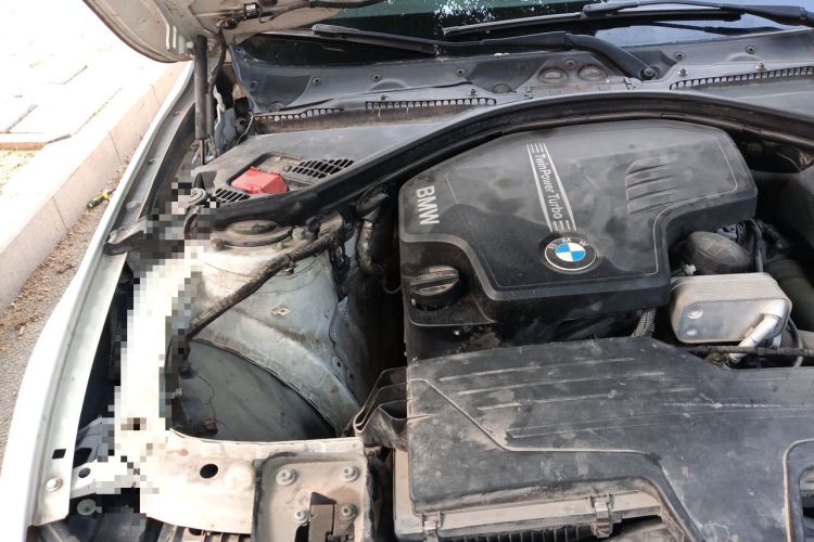 Used BMW 3 Series 2014 320Li Fashion Model Engine Bay Right