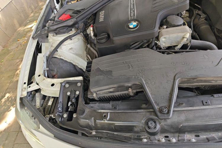 Used BMW 3 Series 2014 320Li Anniversary Limited Edition Engine Bay Right