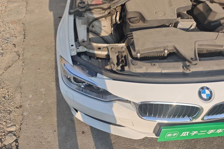 Used BMW 3 Series 2014 320i Sport Edition Engine Bay Right