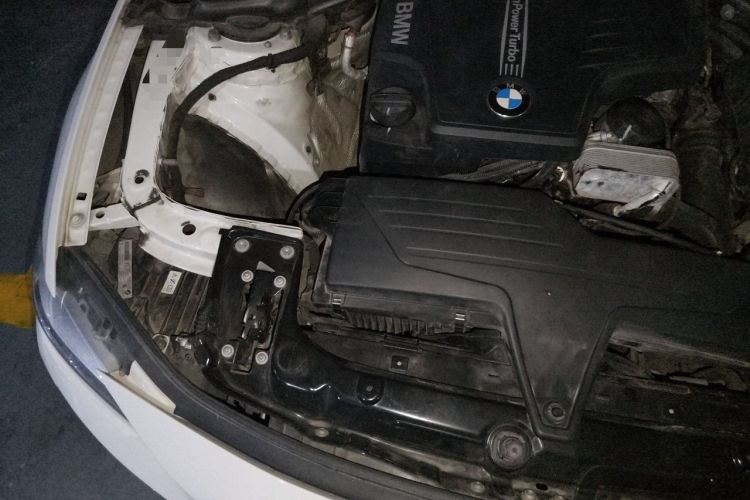 Used BMW 3 Series 2014 320Li Fashion Model Engine Bay Right
