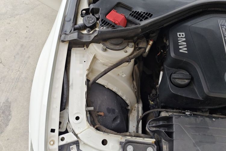 Used BMW 3 Series 2014 320Li Fashion Model Engine Bay Right