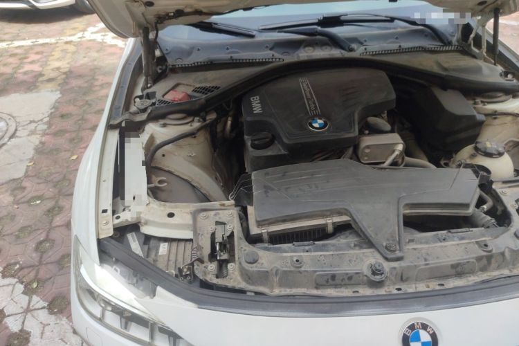 Used BMW 3 Series 2014 320Li Fashion Model Engine Bay Right